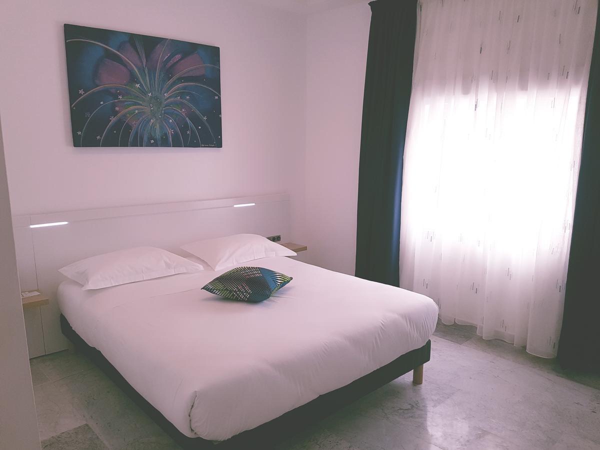 Hôtel Ahoefa King Salomon Garden Lomé Extérieur photo