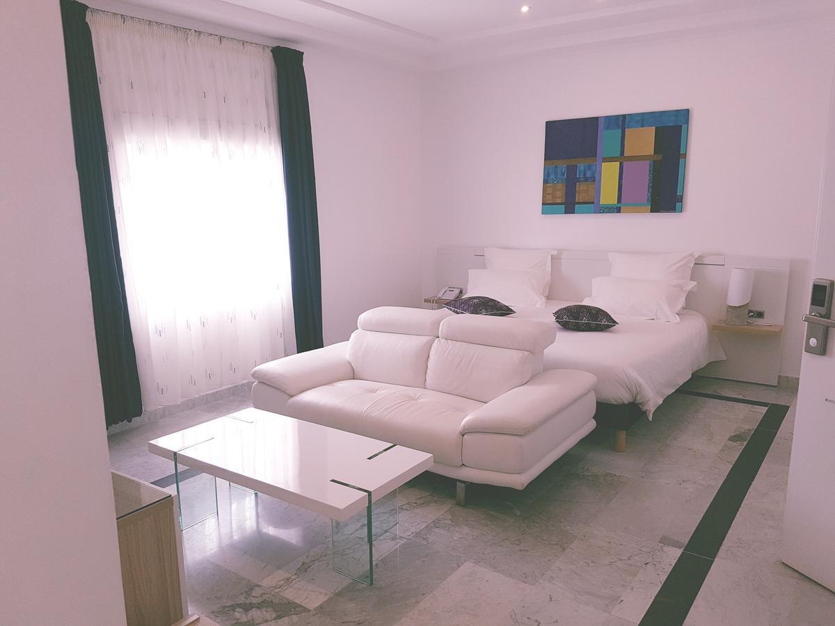 Hôtel Ahoefa King Salomon Garden Lomé Extérieur photo